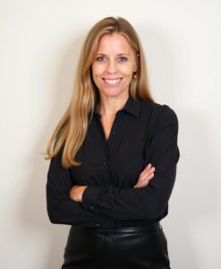 Amanda Meier headshot