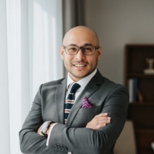 Minesh Pore headshot